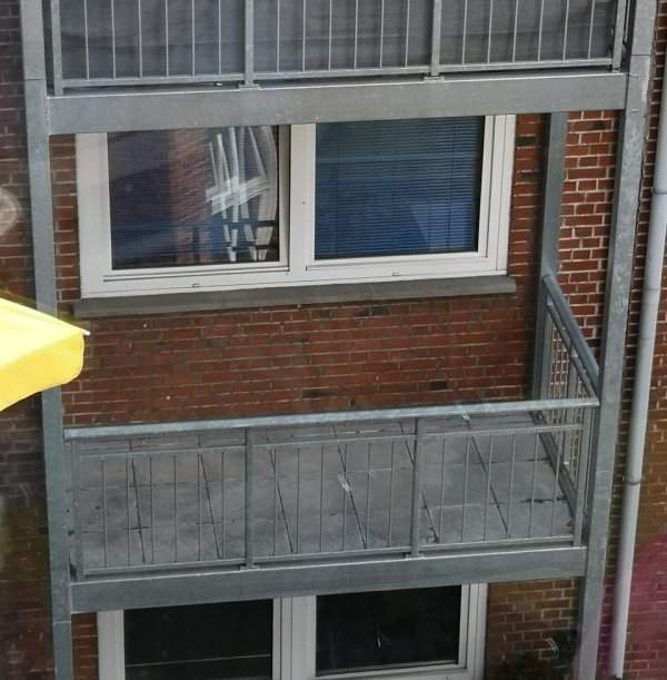 Чтобы попасть на этот балкон, нужно выйти в окно