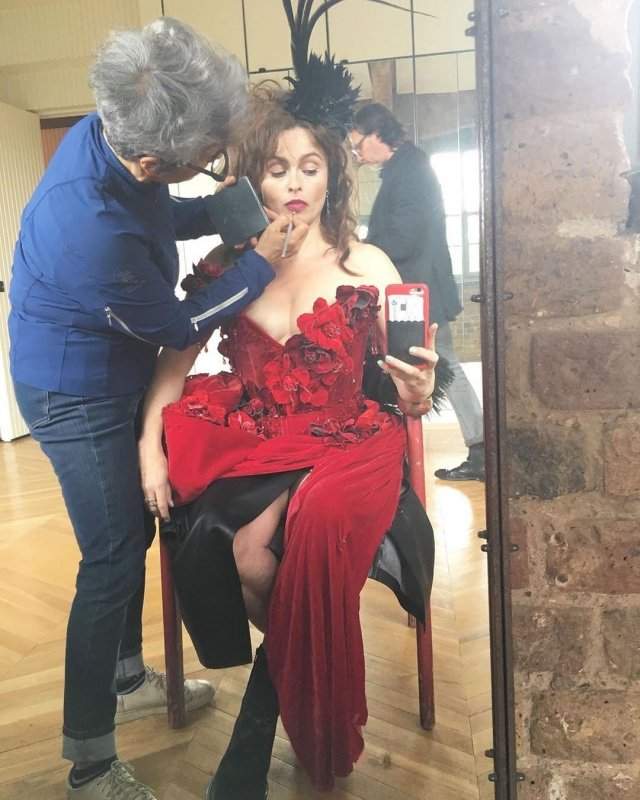 Хелена Бонем Картер в красном платье