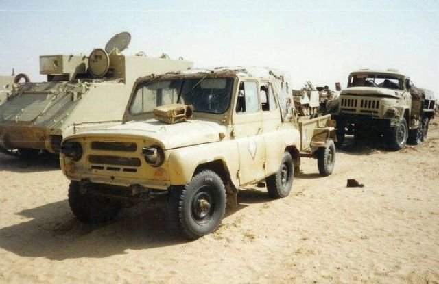 Трофейные УАЗ-462 и ЗИЛ-131 иракской армии