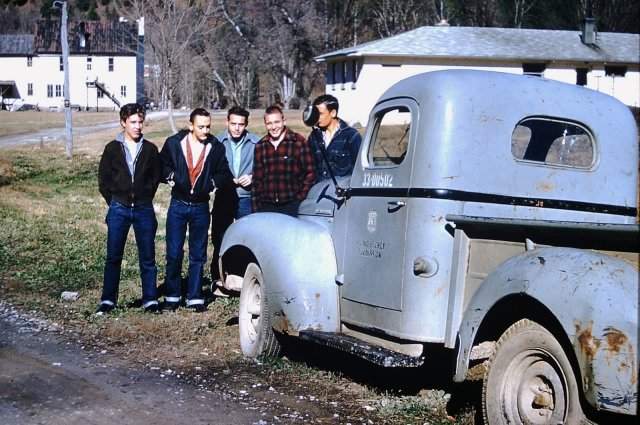 Американские сельские парни, 1959 год.