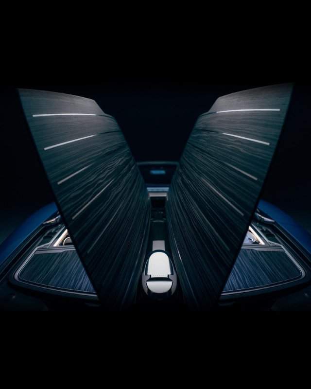 Бейонсе и Jay-Z купили самый дорогой автомобиль в мире - Rolls-Royce Boat Tail за 28 миллионов