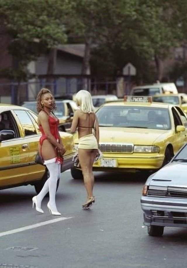 Проститутки на 10-й Авеню в Нью-Йорке, США, 29 июня 1997 год.
