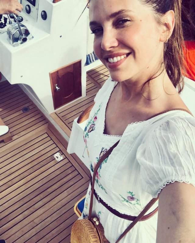 Дарья Жукова: бывшая жена Романа Абрамовича в белом платье на яхте