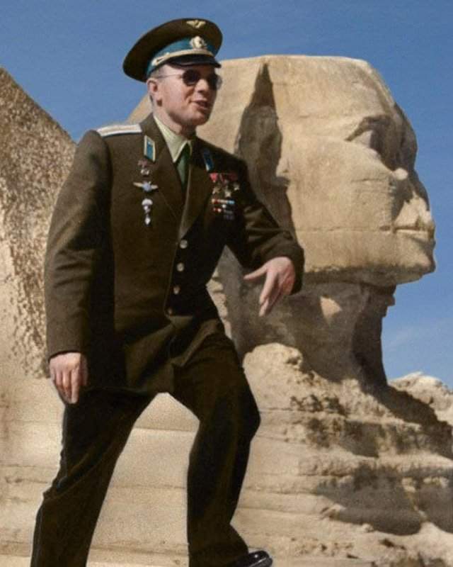 Юрий Гагарин в Египте. 1962 год.