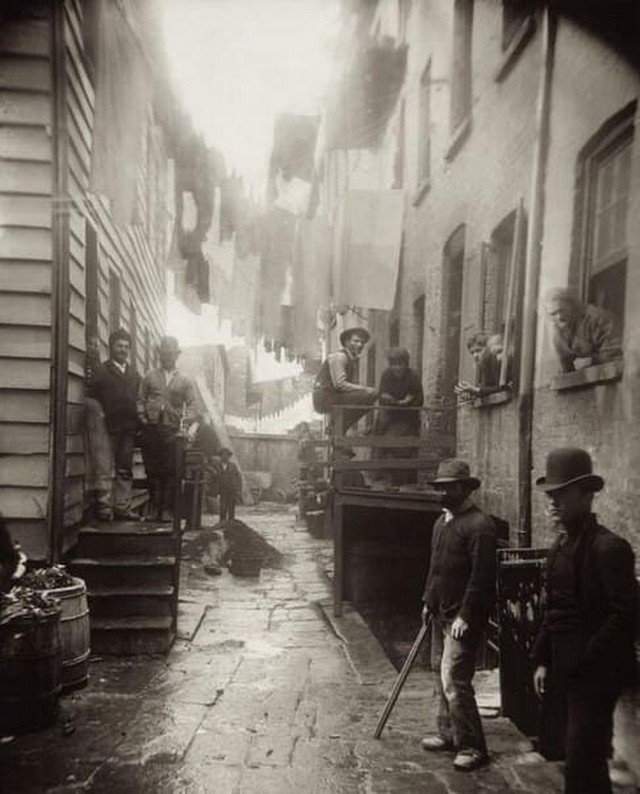 &quot;Bandit's Roost&quot;, самая опасная улица в Нью-Йорке, 1888 год.