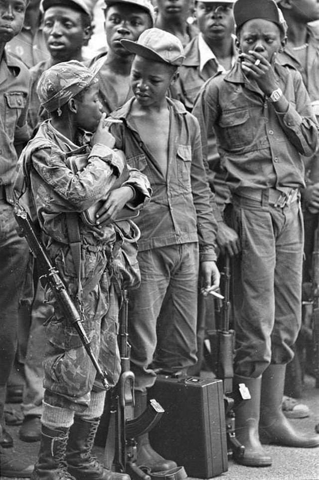 Юные борцы с апартеидом, Ангола, 1976 год.