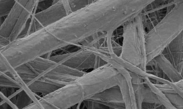 В Австралии создали бинты нового поколения с нановолокнами - они уничтожают бактерии и светятся