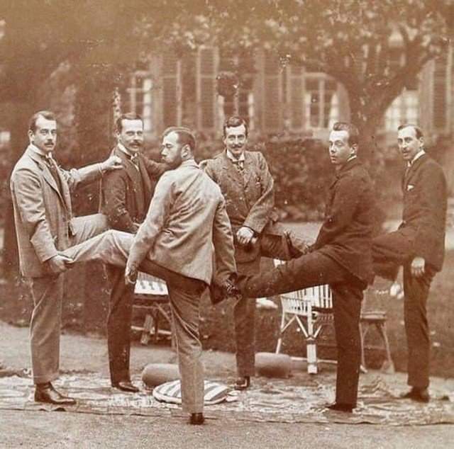 Николай II в компании Великих Князей и греческого принца Николая, Германская империя, 1899 год.
