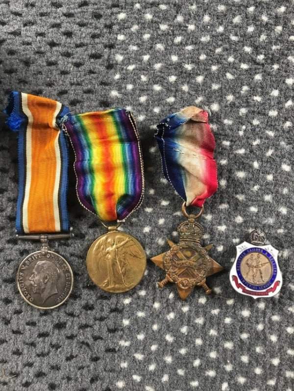На днях я нашёл медали Первой мировой войны, принадлежавшие моим прадедам