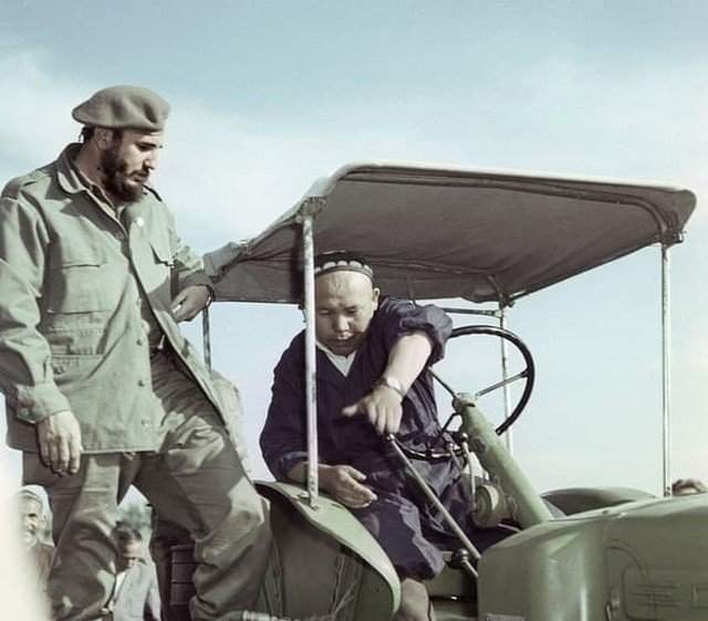 Фидель Кастро в Узбекистане. 1963 год.