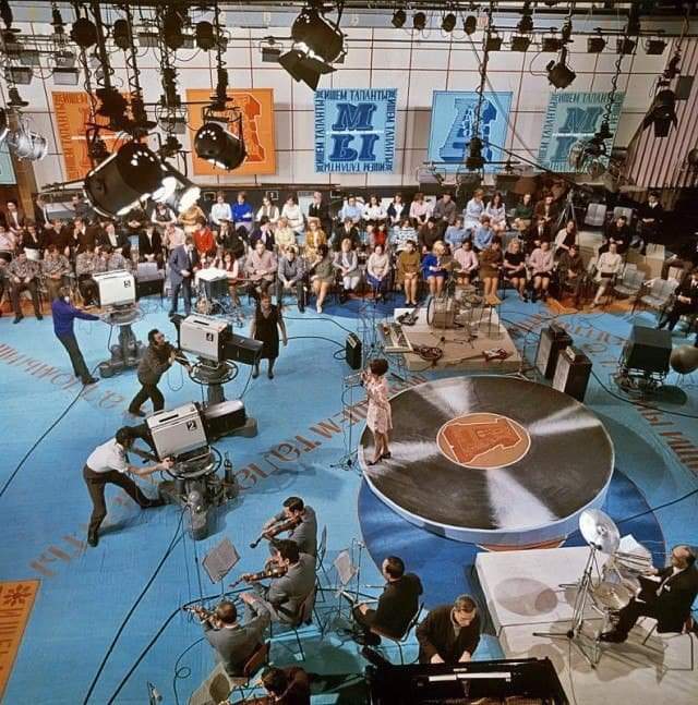 В студии телепрограммы «Алло, мы ищем таланты», 1971 год, Москва