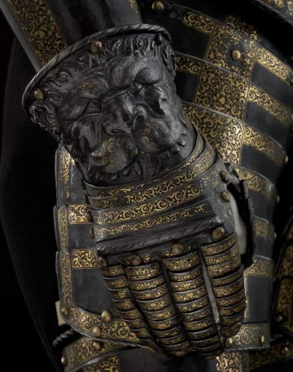 Рукавицы «львиных» доспехов Генриха II, короля Франции, 1550 год