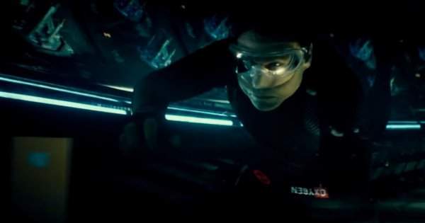Том Круз научился задерживать дыхание под водой на 6 минут во время съёмок фильма «Миссия невыполнима: Племя изгоев» (2015)
