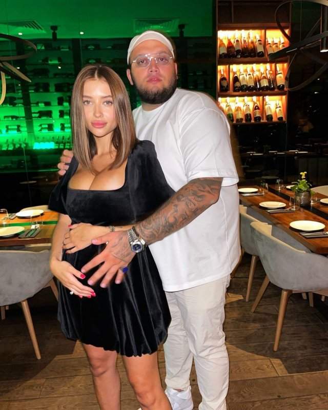Рэпер Kyivstoner и его девушка Алина, которая вскоре родит музыканту ребенка