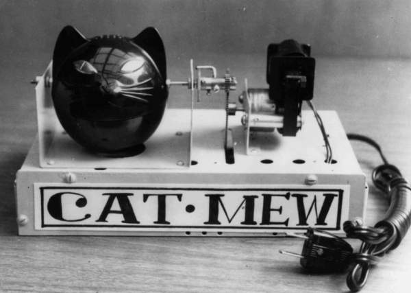 Японская электронная мышеловка «Cat Mew»