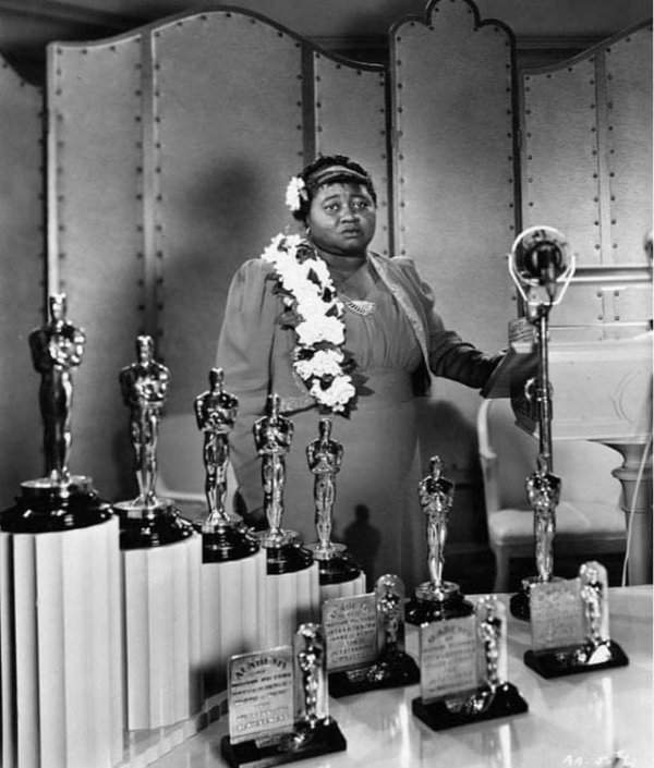 Хэтти Макдэниел — первая темнокожая актриса, получившая «Оскар», Лос-Анджелес, 1939 год