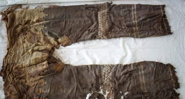 Самая старая пара брюк из известных — им более 3000 лет