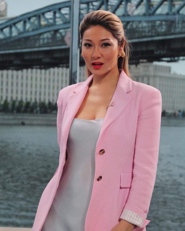Марина Ким - телеведущая, которая решила стать депутатом Государственной Думы