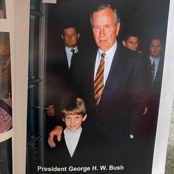 С президентом США Джорджем Бушем-старшим