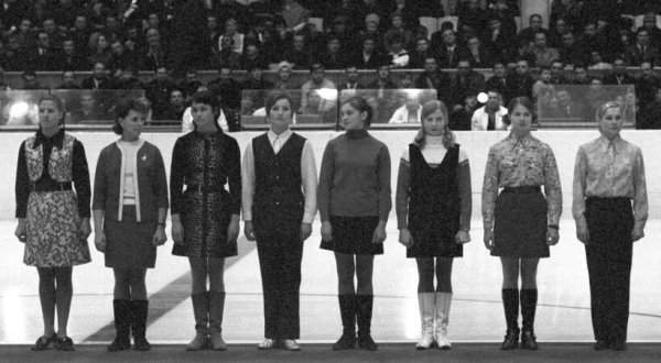 Подборка архивных фотографий женских спортивных команд СССР