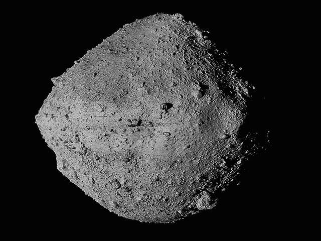 В NASA заявили о приближении к Земле "потенциально опасного" астероида