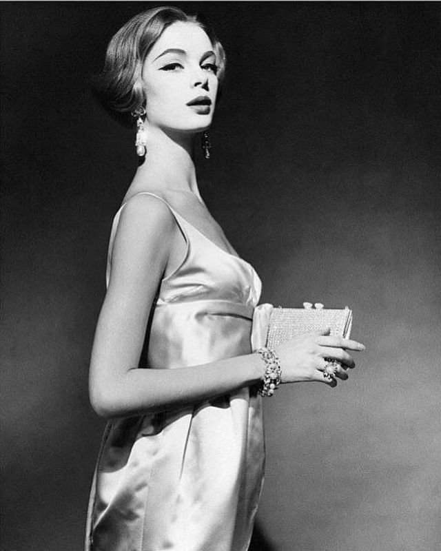 Нена Фон Шлебрюгге, мама актрисы Умы Турман, в 1959 году в съёмке Vogue.