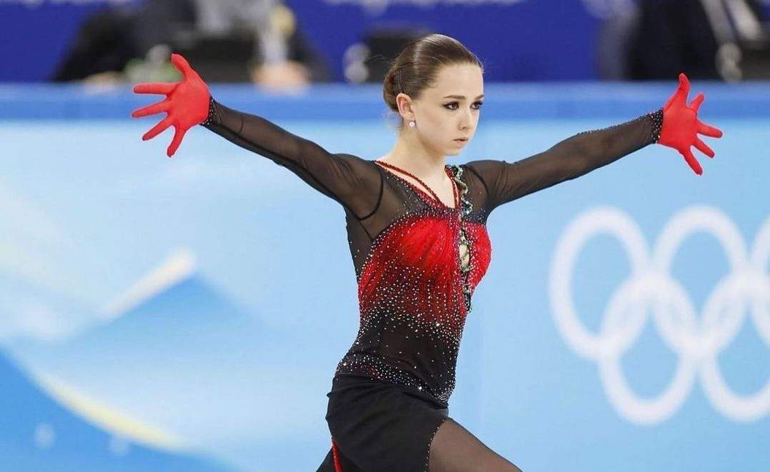 МОК отказался награждать российских фигуристов на Олимпиаде (4 фото)
