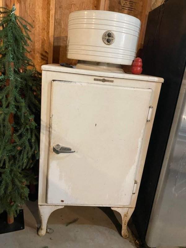Папин холодильник из 30-х годов всё ещё отлично работает