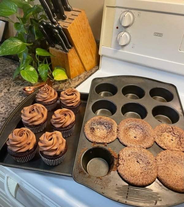Мы с мужем решили испечь кексы. Угадайте, где чьи