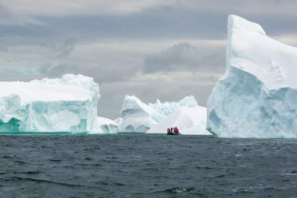 Нефритовые (или изумрудные) айсберги