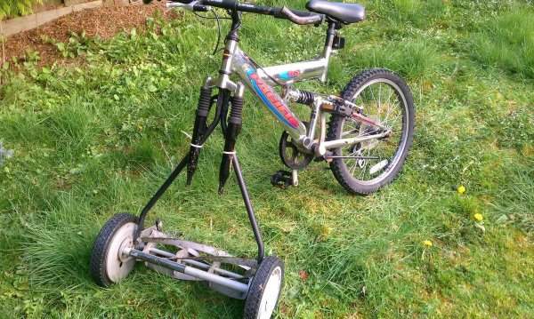Девятилетний ребёнок починил велосипед