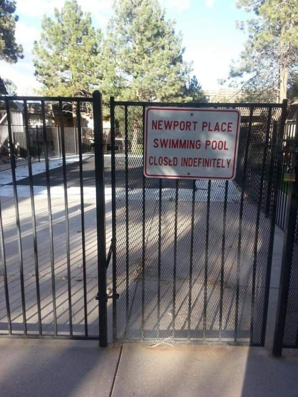 Мой домовладелец сказал, что есть бассейн, но он не упомянул, что он закрыт… НАВСЕГДА