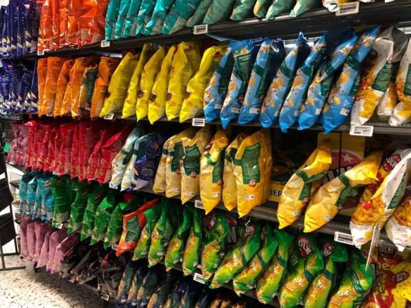 В шведском супермаркете и к хранению чипсов относятся крайне ответственно