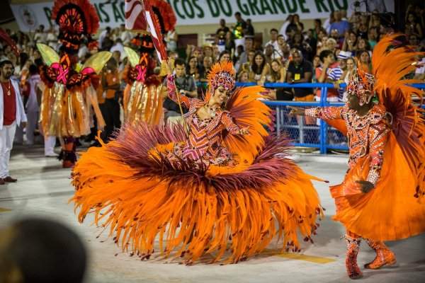 Ежегодный бразильский карнавал — это настоящее чудо света