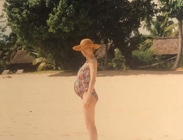 «Это 1994-й, и я беременна. Как все мамы, я скучаю по своим детям и хочу, чтобы они были рядом» (Мишель Пфайффер)