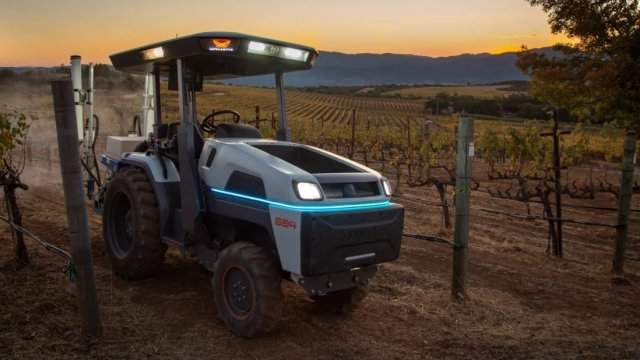 У фермеров в Калифорнии появились беспилотные тракторы
