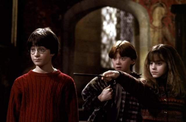 Первая книга о Гарри Поттере вышла 25 лет назад, а фильму в 2022 году исполнится 21 год