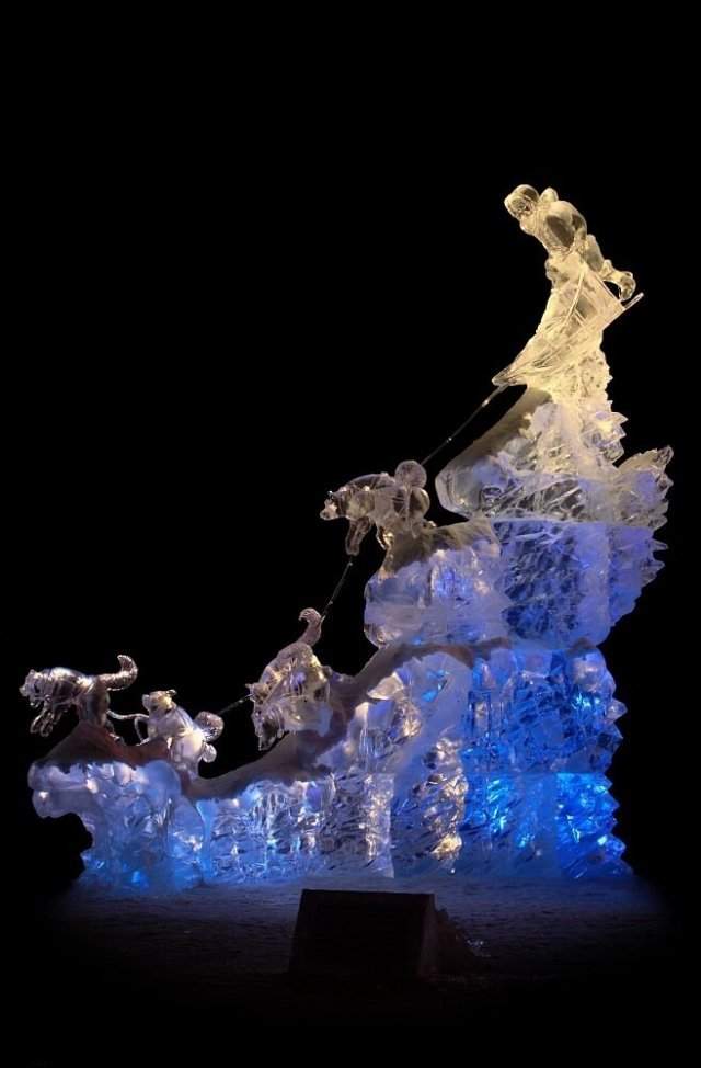 Необычные ледяные скульптуры