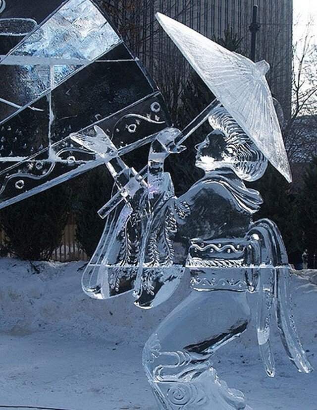 Необычные ледяные скульптуры