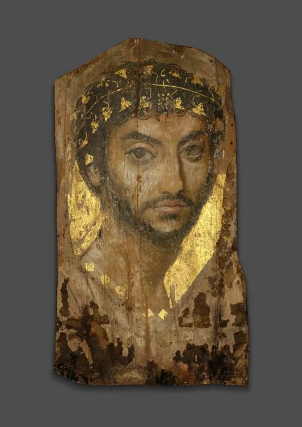 Портрет египетского юноши в венке из плюща был написан в начале II столетия нашей эры