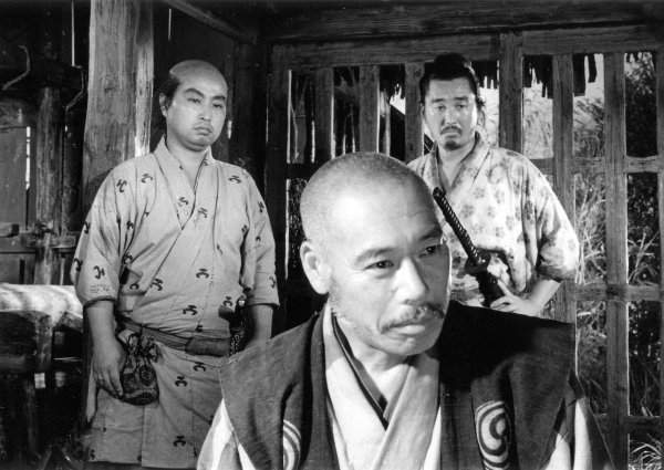 Семь самураев (1954)Длительность: 207 минут.