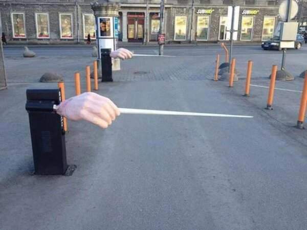Парковочные ворота в национальной опере Эстонии