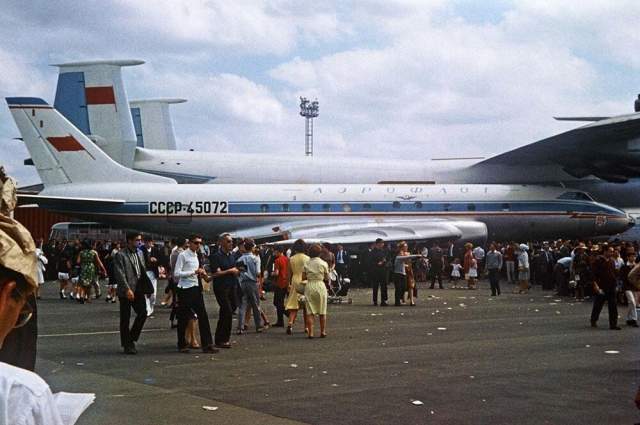 Советская экспозиция на авиасалоне в Ле-Бурже. Май 1965 год