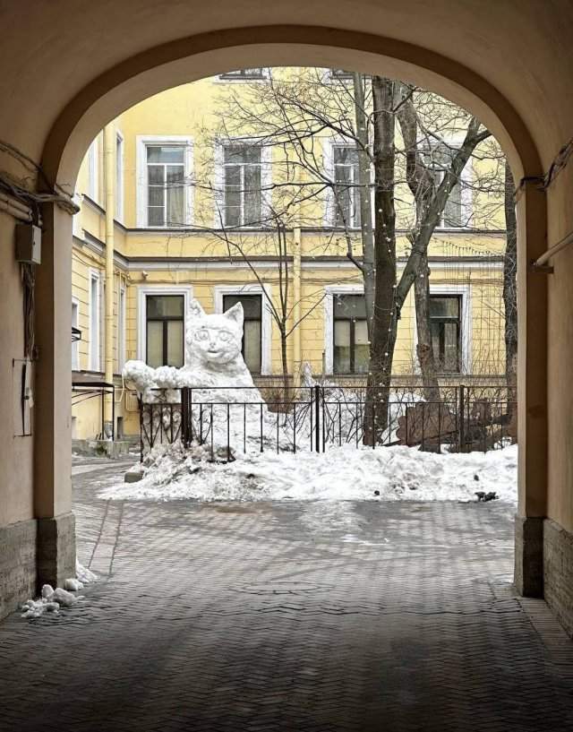 Последние петербургские снеговики