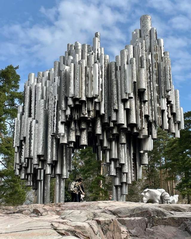 Памятник Сибелиусу, Финляндия