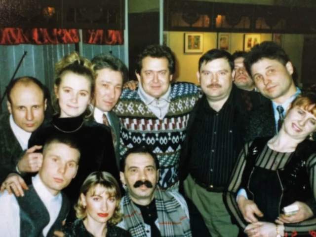 Юрий Стоянов, Илья Олейников и Михаил Круг в одной компании, 1990-е годы