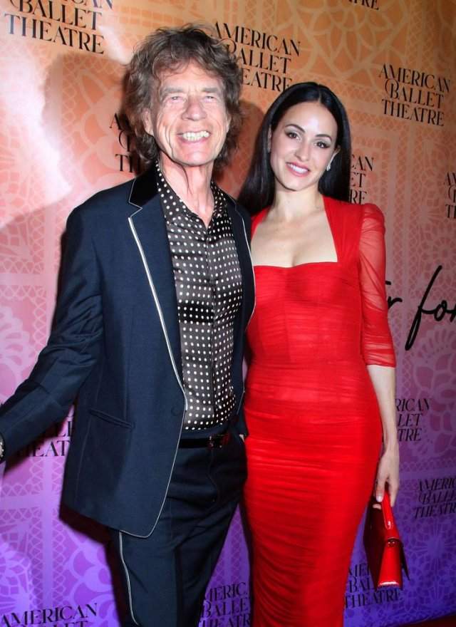 Мик Джаггер сделал предложение 35-летней Мелани Хэмрик. Сам лидер Rolling Stones отметит 80-летие
