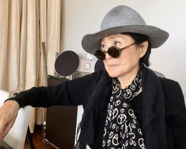 Художница и певица Йоко Оно