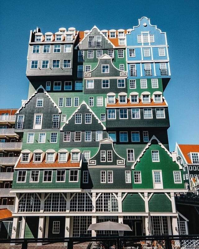 Уникальный отель в Амстердаме