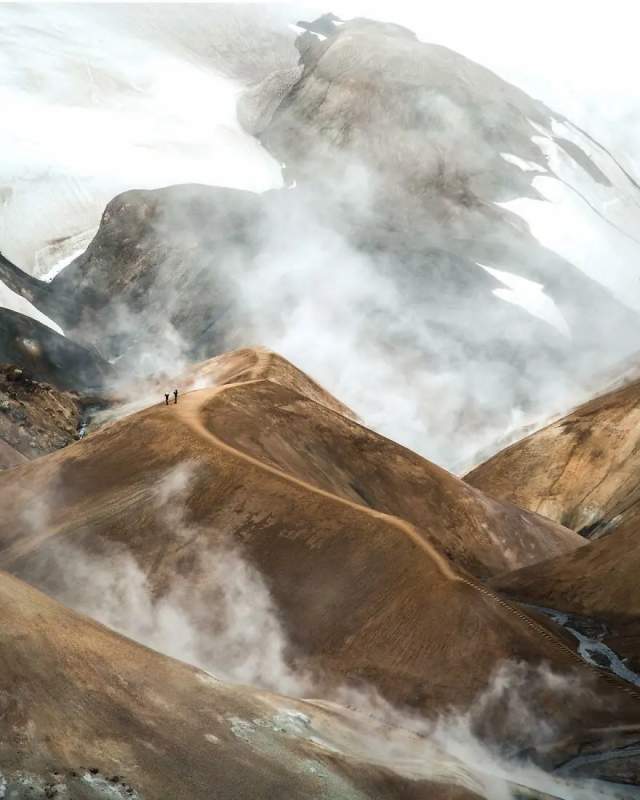 Горный хребет Керлингарфьель в Исландии